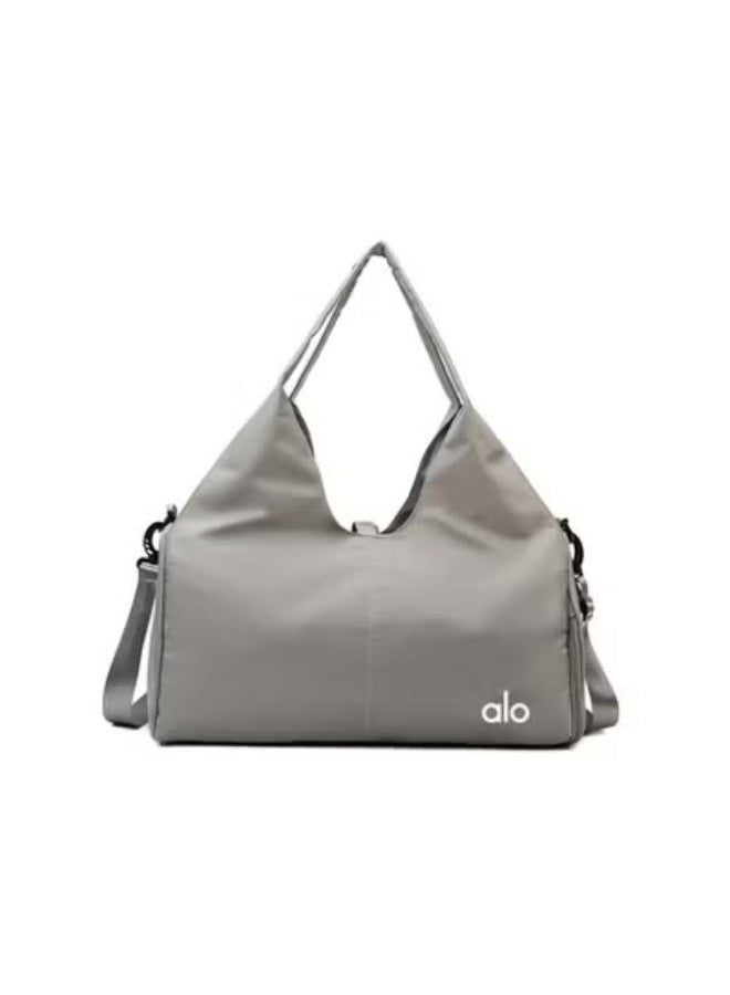 حقيبة للياقة البدنية من آلو، بسعة كبيرة، مقسمة إلى أقسام جافة ورطبة، مصنوعة من قماش أوكسفورد المتين والمقاوم للماء.